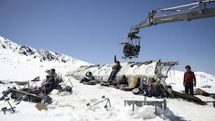 "La sociedad de la nieve", dirigida por J.A. Bayona, tiene a los hermanos mendocinos Alejandro y Ezequiel Fadel como protagonistas.