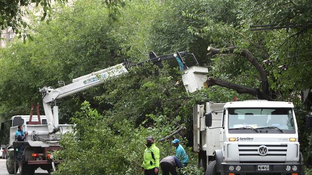 Fuerte tormenta azotó al Gran Mendoza.