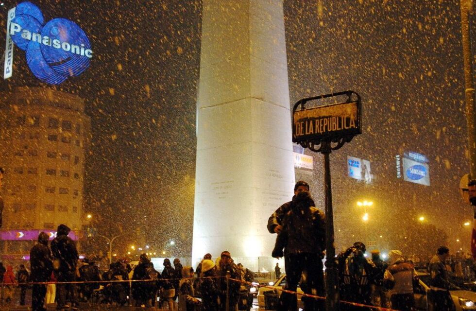 Nevó en la provincia de Buenos Aires y se esperan bajas temperaturas en la Ciudad
