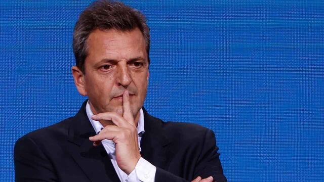 Sergio Massa acordó con los gremios una suba anual del 60%.