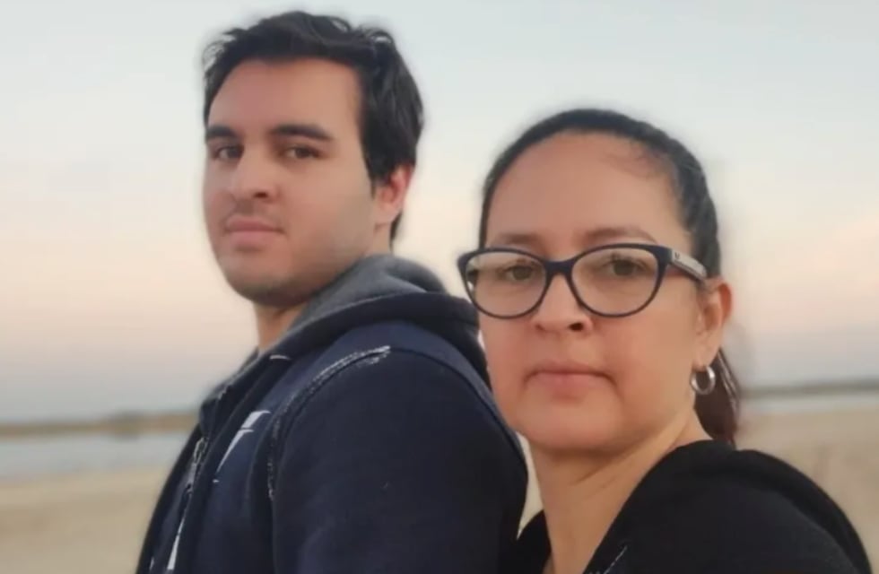 Un milagro para Gonzalo: un correntino tiene una extraña enfermedad y su madre lucha por su vida