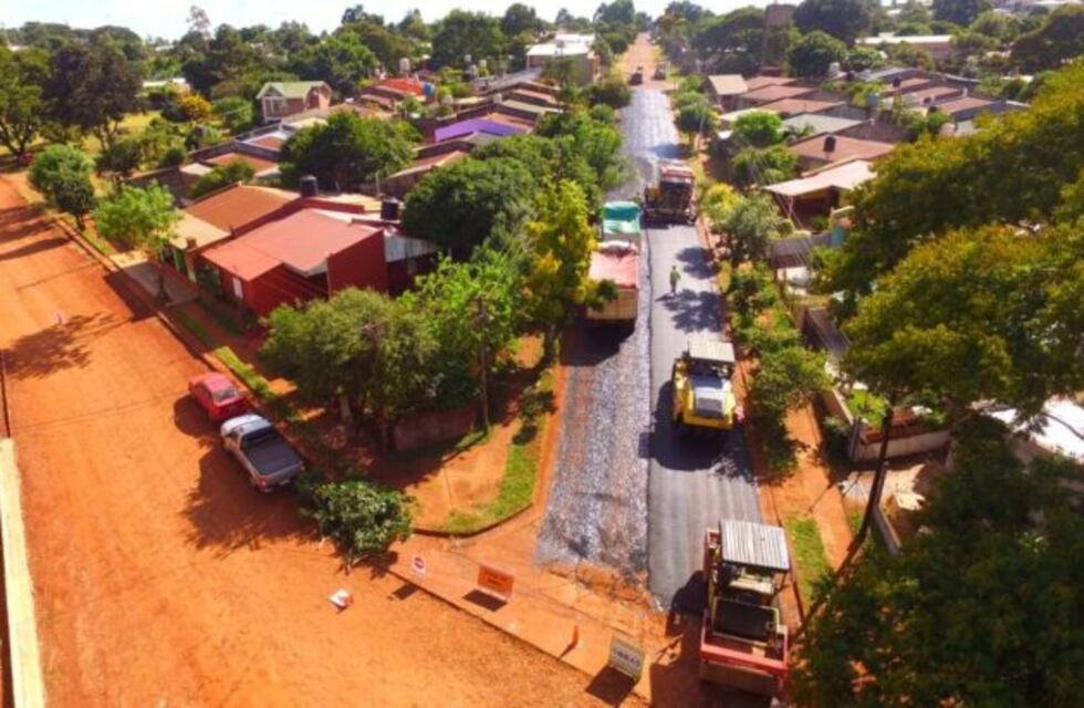 Pavimento Urbano se halla en ejecución en San Vicente y Fachinal