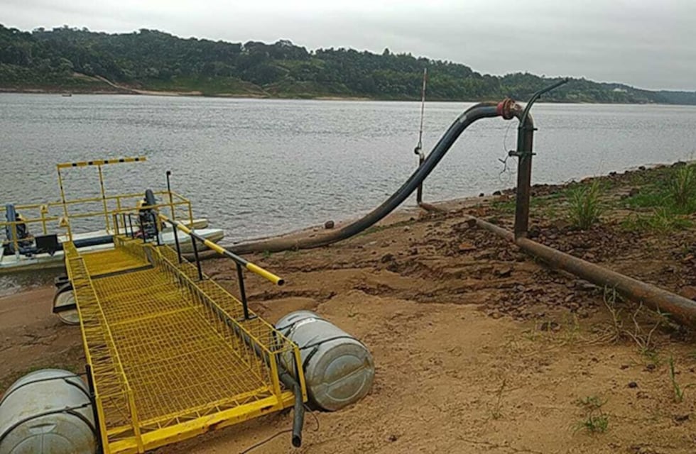 Rotura de un caño en la planta de Pinares dejó sin agua a varios barrios de Eldorado