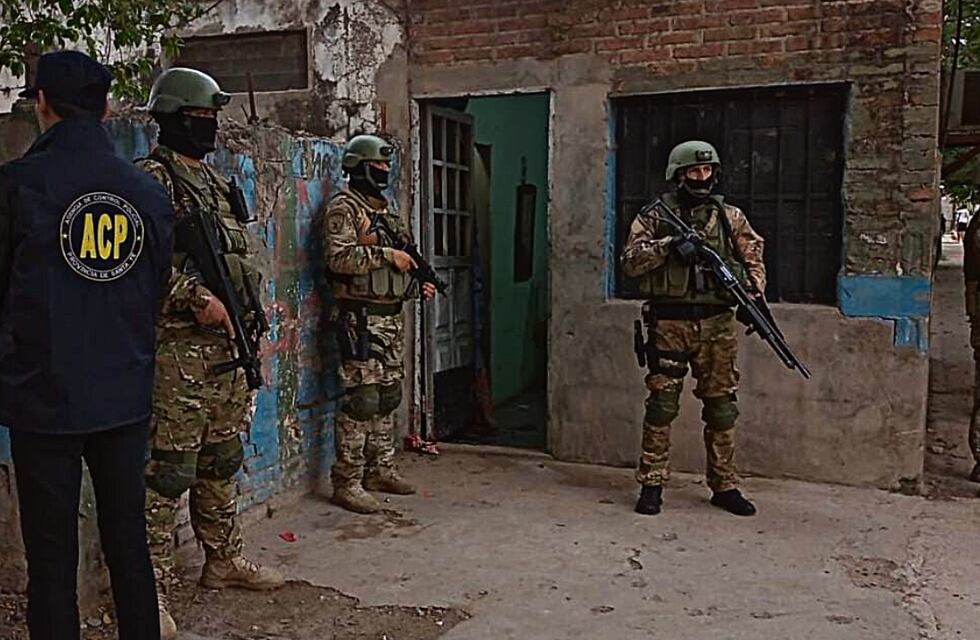 Dos adultos y un menor detenidos por el robo a la subcomisaría de Arroyo Leyes en Santa Fe