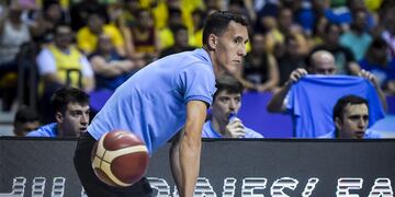 La mano y la impronta de Pablo Prigioni se vieron en los primeros seis partidos de la selección, que se consagró en la AmeriCup de Brasil. (Fiba)