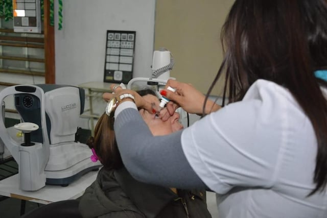 Más de 40 controles oftalmológicos se realizaron en el barrio de las 640 viviendas