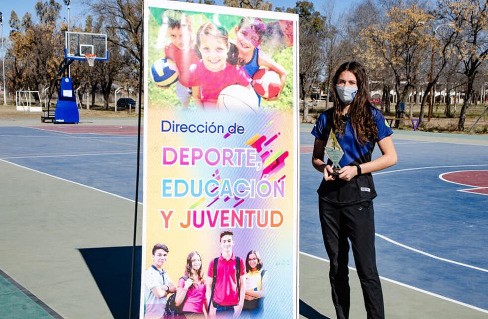 Tenista brocheriana cosecho triunfos