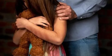 Un hombre fue condenado a 3 años por abusar de sus vecinas.