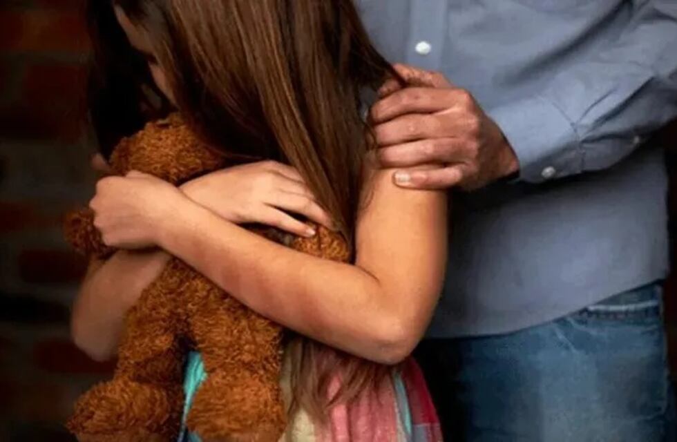 Diez años de prisión por abusar a la hija de su pareja