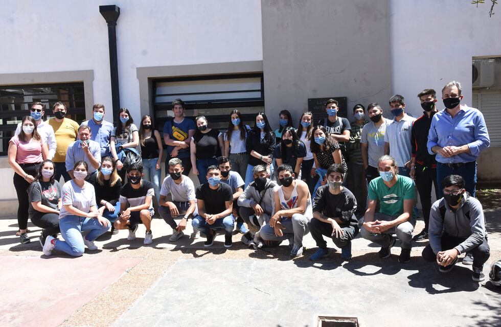 Más de 35 jóvenes comenzaron sus prácticas en empresas locales