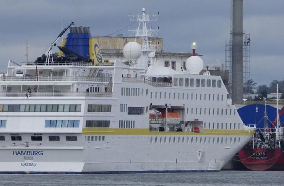 Levantaron el aislamiento de los pasajeros del crucero Hamburg tras el falso positivo