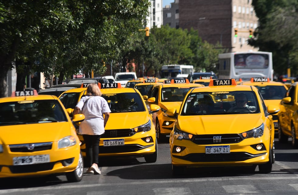 Los nuevos precios de la ITV, los taxis y los remises en la ciudad de Córdoba