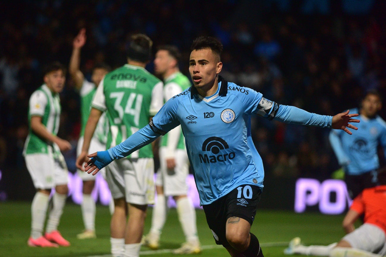 Belgrano venció 2 a 1 a Banfield en Alberdi.  (Nicolás Bravo / La Voz)