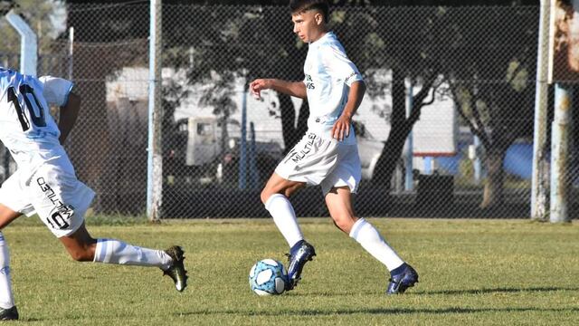 Julián Mavilla futbolista de Arroyito se destaca en la cuarta categoría de Atlético Rafaela