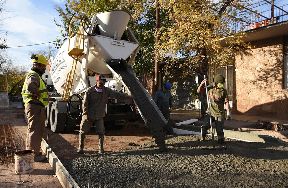 Obra pública “cero” en Rosario: 8000 obreros perderían su trabajo con el proyecto de Javier Milei