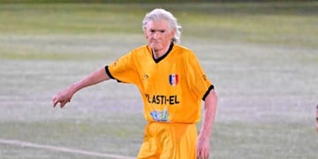 Horacio tiene 84 años y juega al fútbol todas las semanas. (Foto: Telefe)