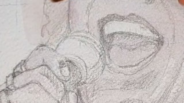 Un artista pintó a la Mona Jiménez con vino.