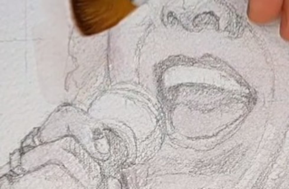 Un artista decidió dibujar y pintar a La Mona Jiménez, pero de una manera muy particular