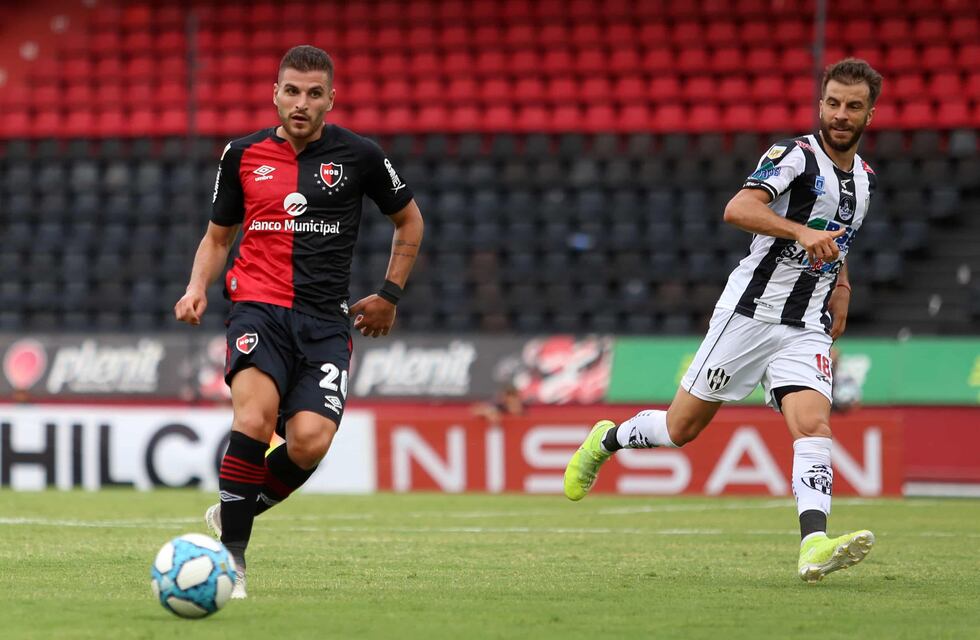Se confirmó la lesión de Julián Fernández y Newell’s suma otra baja