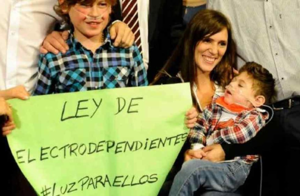 Punta Alta: buscan descuentos tarifarios permanentes para pacientes electrodependientes