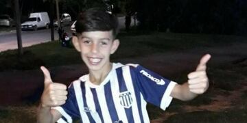 Ramiro, de 12 años, iba a bordo de una moto junto a su tío de 20