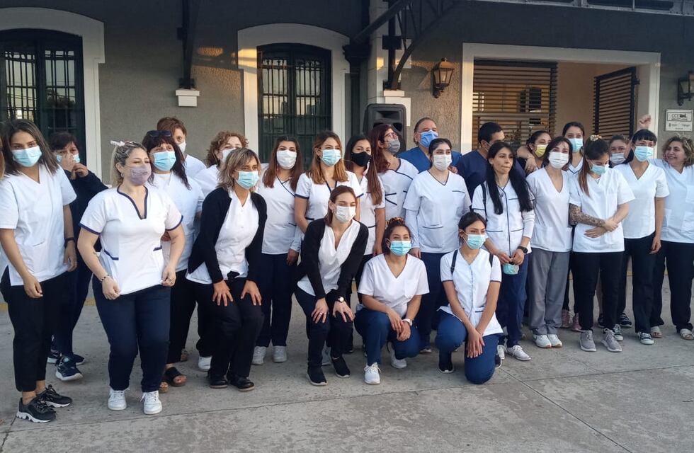 “Y un día volvimos a encontrarnos”: emotiva celebración en el Día de la Enfermería
