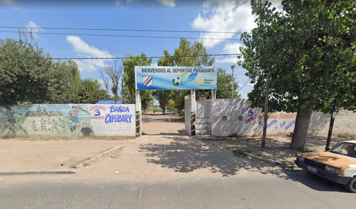 El club en el que el profesor daba clases.