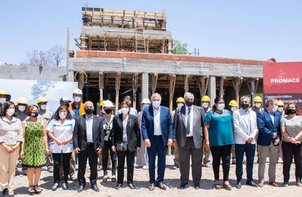 “Despertamos el potencial de la provincia”, aseguró el gobernador Morales en El Carmen