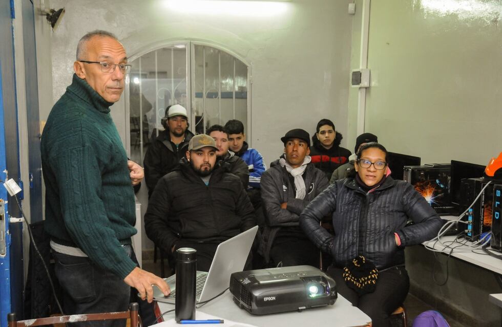 Comenzó a funcionar una Escuela de Oficios en Pérez