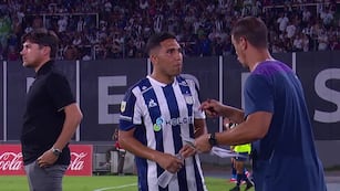 Emanuel Reynoso, de nuevo en Talleres. Aplausos y elogios para Bebelo.