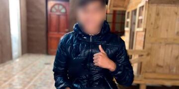 Lázaro, el adolescente de 13 años atacado brutalmente por una patota en la Plaza Jerónimo del Barco. (ElDoce.tv)