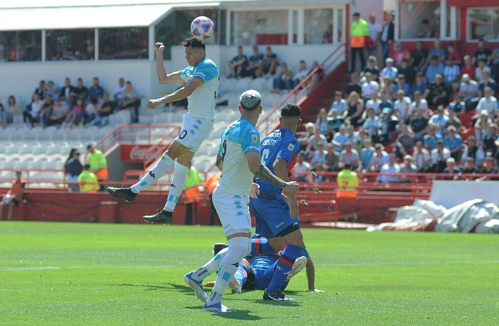 Los mejores memes y reacciones tras la victoria de Racing frente a Tigre en el Trofeo de Campeones