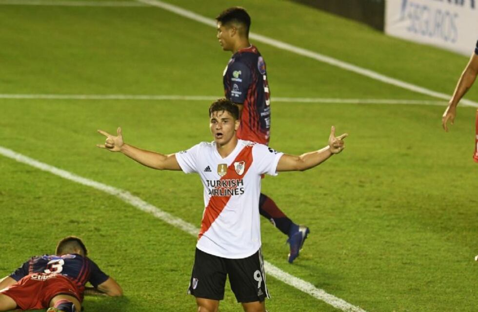Julián Álvarez sumó su gol en el triunfo de River en la Copa Argentina