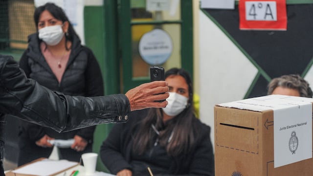 El sufragio es obligatorio.