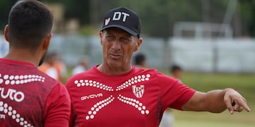 Pedro Troglio, DT de un Instituto que como local ganó los dos que disputó (Prensa de Instituto).