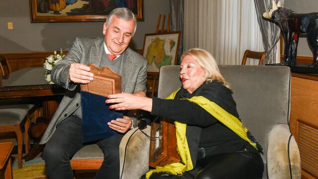 Lilita Carrió mantuvo una larga conversación en Jujuy con Gerardo Morales. "La unidad está garantizada" en Juntos por el Cambio, dijo luego de un almuerzo con el jefe del radicalismo nacional.