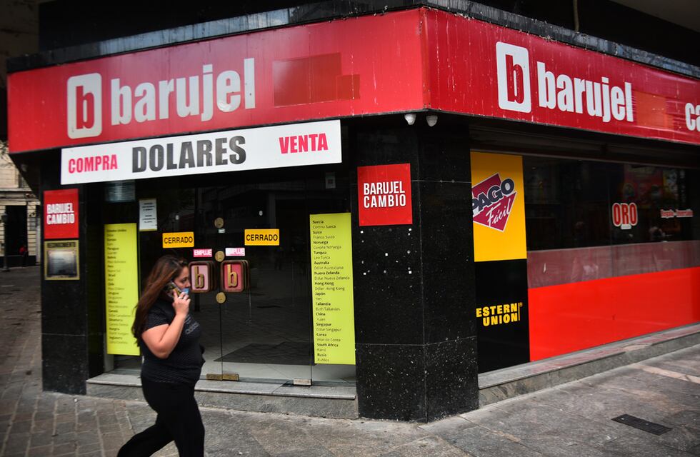 Dólar blue en Córdoba: tras la eliminación del cepo, en cuánto cerró este lunes 14 de abril