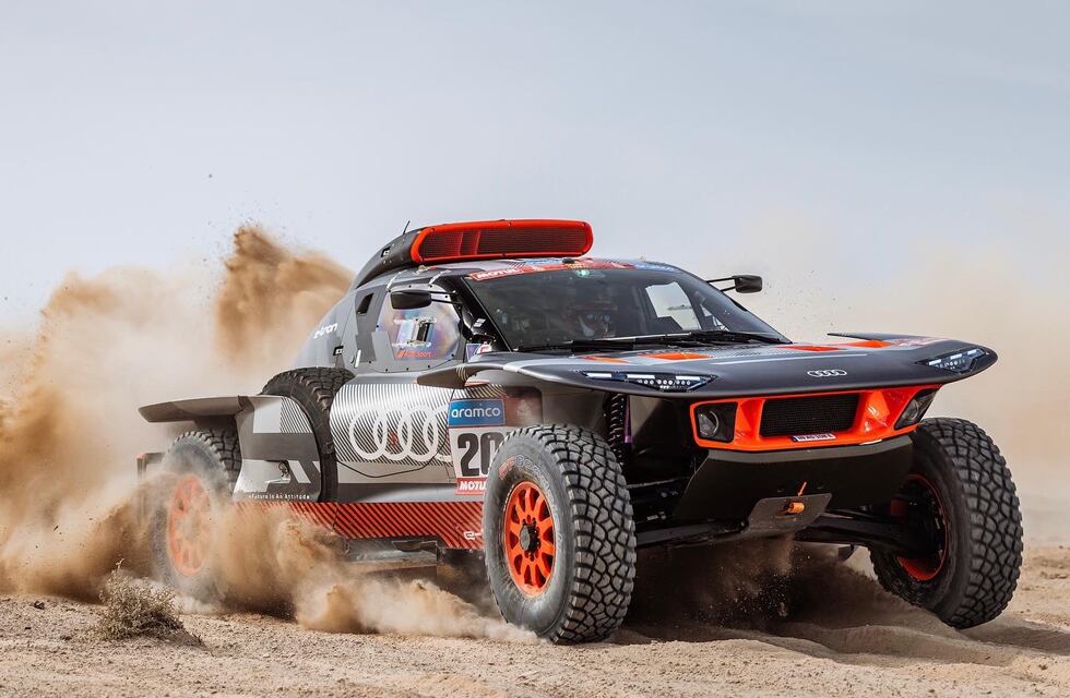 Dakar 2023: tras la Etapa 1, Sainz lidera en Autos y Kevin Benavides es escolta en Motos