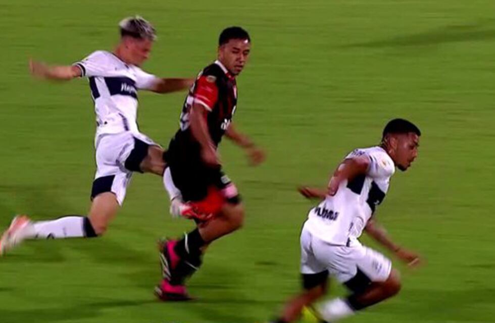 Instituto: la terrible patada a Damián Puebla, que dejó a Gimnasia con 10