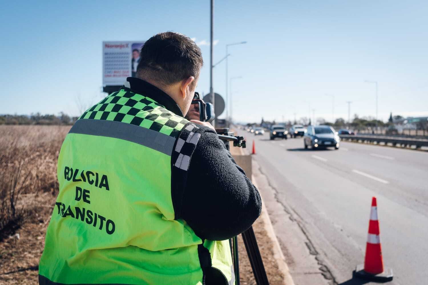 Controles de velocidad en la ciudad de Córdoba. (La Voz)
