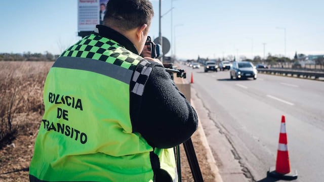 Controles de velocidad en la ciudad de Córdoba (La Voz)