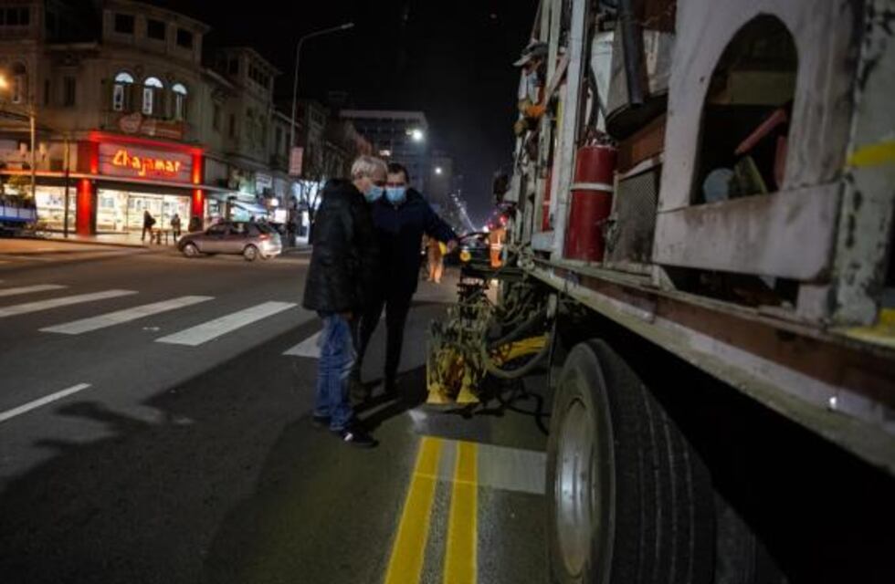 Avanzan las obras de señalización vial en avenidas de Mar del Plata