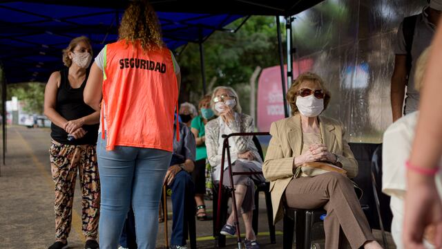 Esperan nuevas dosis de la vacuna Sputnik V para reanudar la convocatoria a adultos mayores. (Gobierno de Santa Fe)