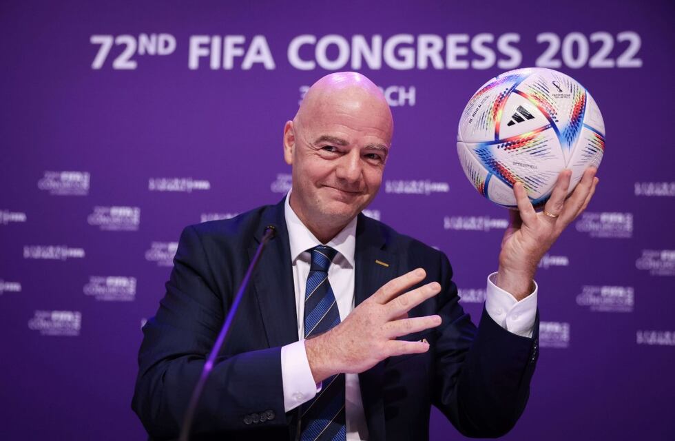 Mundial de Qatar 2022: la FIFA cambiará la pelota para los cuatro partidos que restan