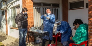 En la localidad de Soldini, esta mañana comenzó el operativo en el Centro de Salud, donde de 58 personas testeadas se confirmaron 11 casos