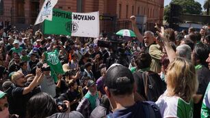 Gremios estatales y de transporte enfrentan a Milei y escalonan 72 horas de medidas de fuerza.