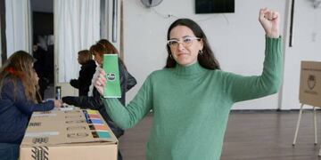 La dirigente rosarina ganó la interna provincial por amplio margen.