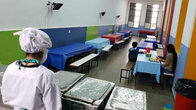 Las camareras del Paicor esperan con ansias la vuelta de las raciones calientes a las escuelas (La Voz / Archivo).