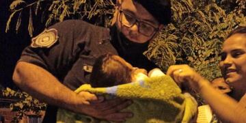 Policía de Puerto Rico le salvó la vida a un bebé que se ahogó con leche