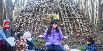 Niños y niñas participaron del programa educativo municipal “Arte en el paisaje” en la Reserva Natural “Bosque Yatana”